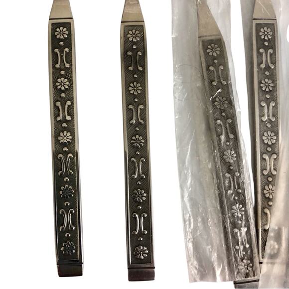 NWOT  Stainless Butter Knife Flatware Ameris Pattern Set of 8 - Picture 6 of 16